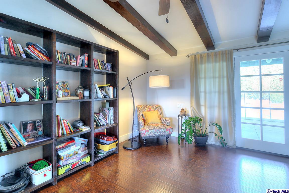 279 West Kenneth Road Glendale, CA 91202 - Photo 9 of 26 Gallery Image 9