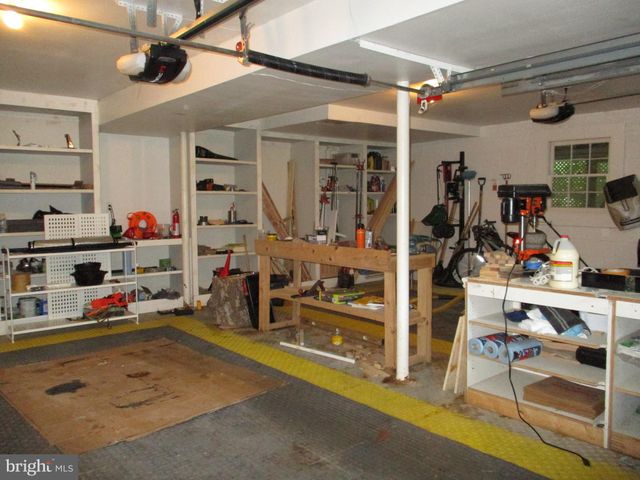 $850,000 | 6161 Foxcroft Road, Alexandria, VA 22307