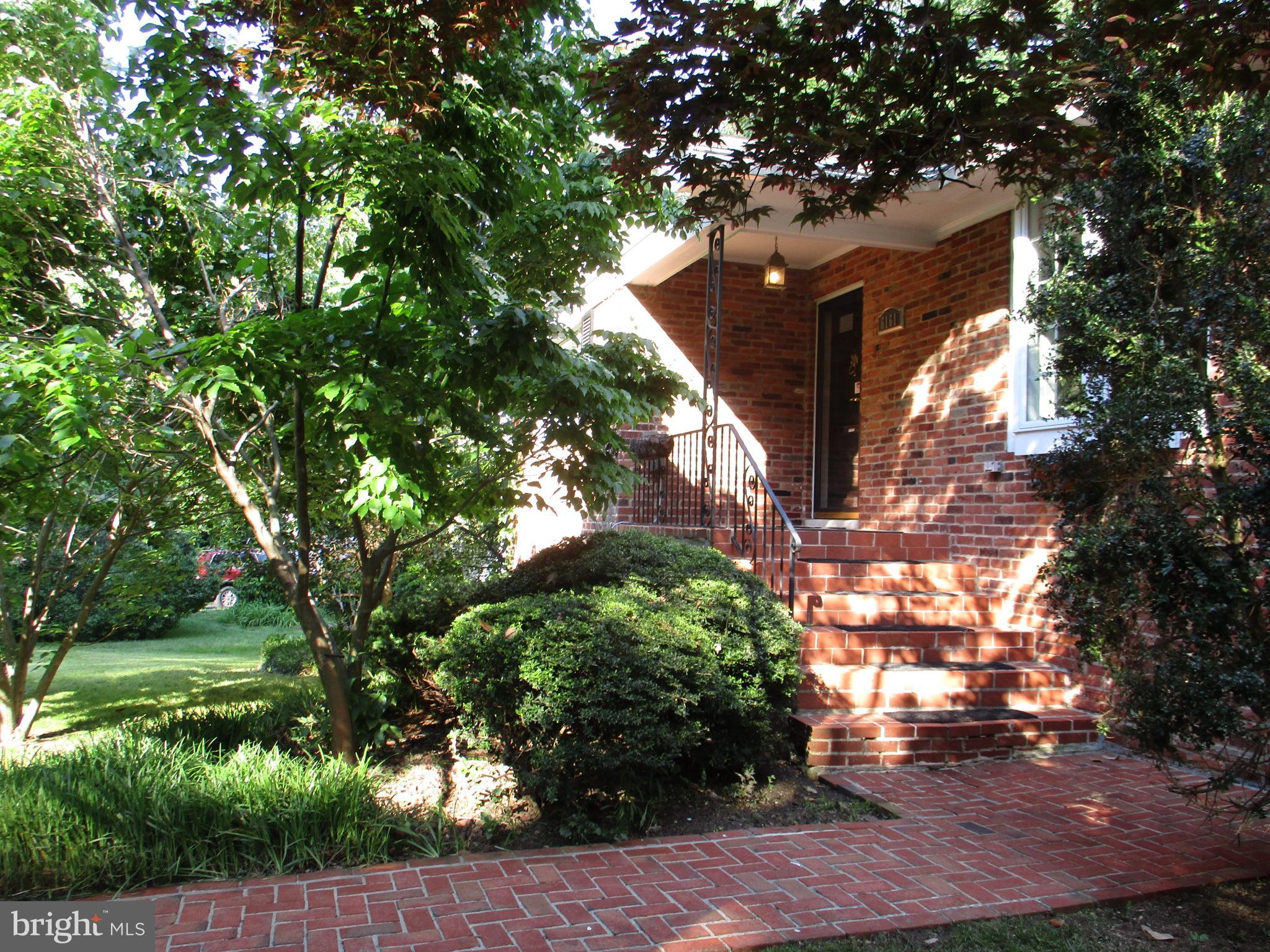 6161 Foxcroft Road Alexandria, VA 22307 - Photo 3 of 31 Gallery Image 3