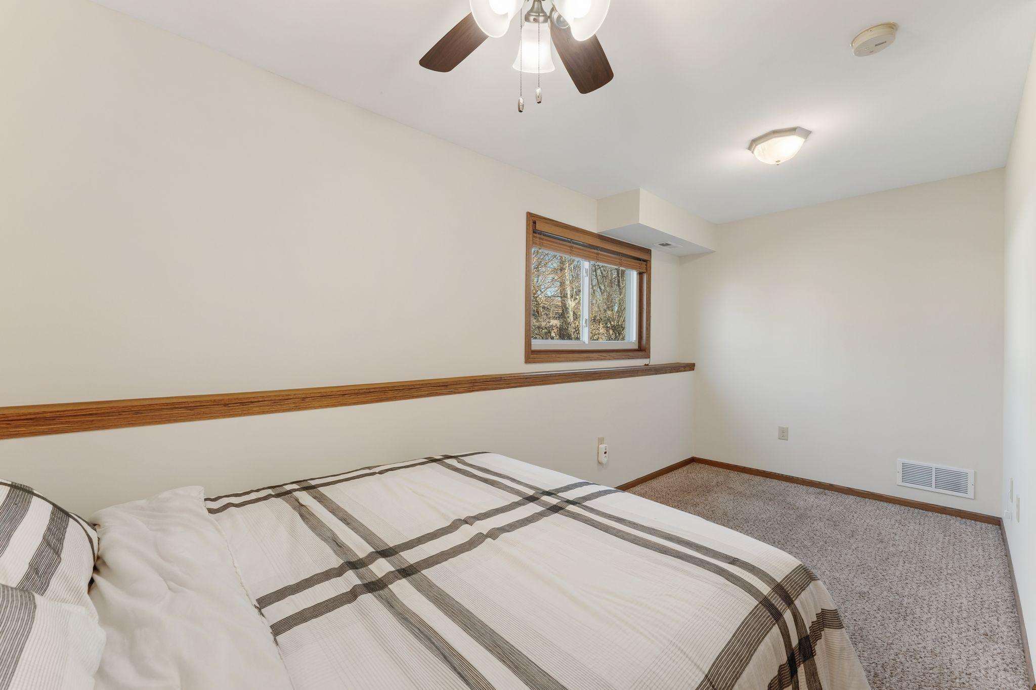135 Old County Rd C East St. Paul, MN 55117 - Photo 18 of 41