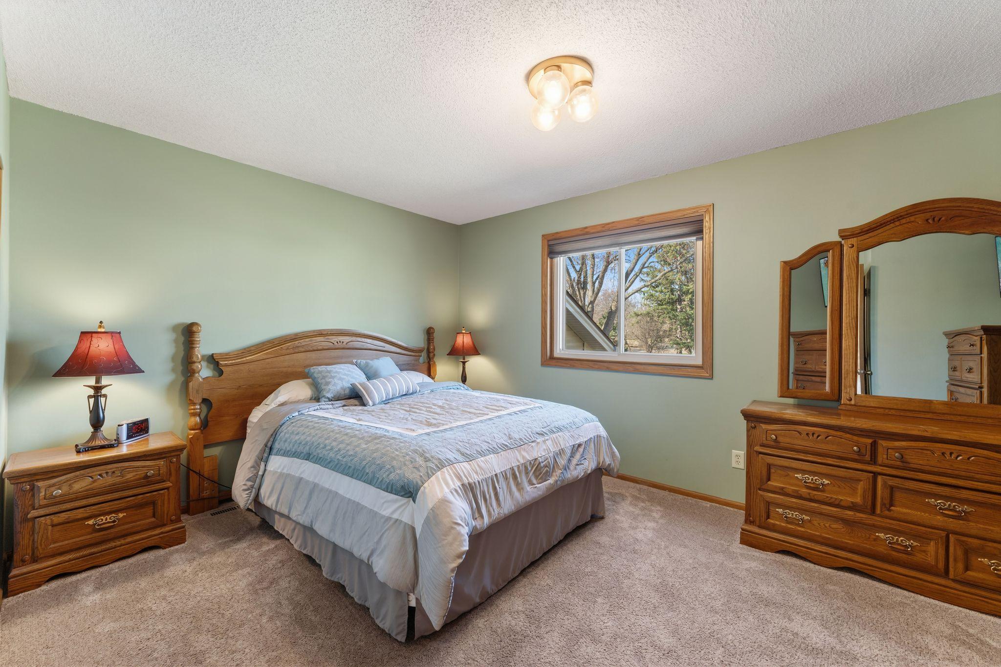 135 Old County Rd C East St. Paul, MN 55117 - Photo 31 of 41