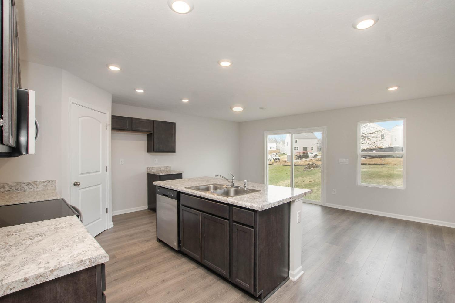 2477 Banning Road Cincinnati, OH 45239 - Photo 6 of 19 Gallery Image 6