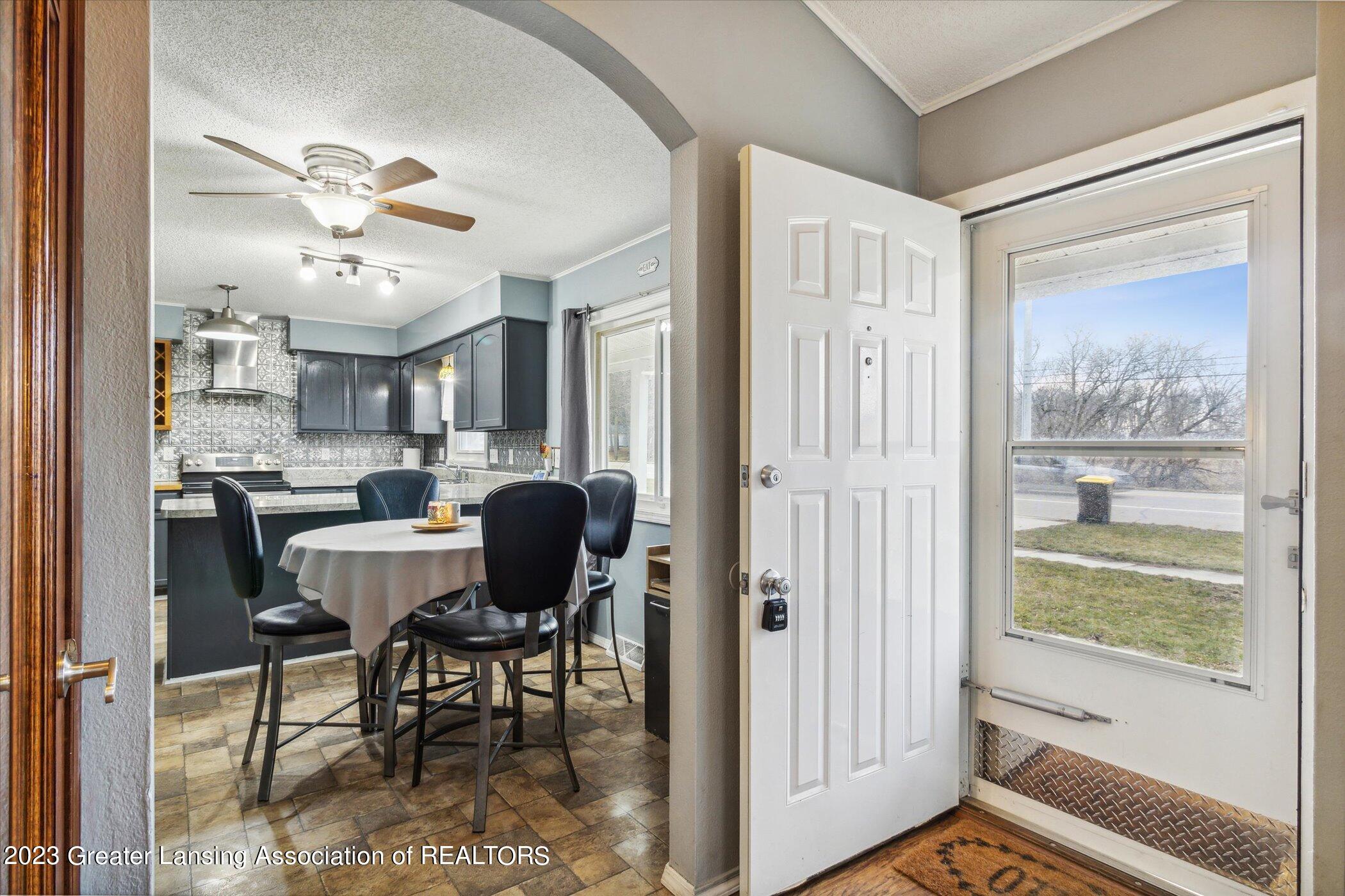 1322 North Canal Road Lansing, MI 48917 - Photo 2 of 16 05-1322-N-Canal-Rd-Lansing-MI-48917-Wind