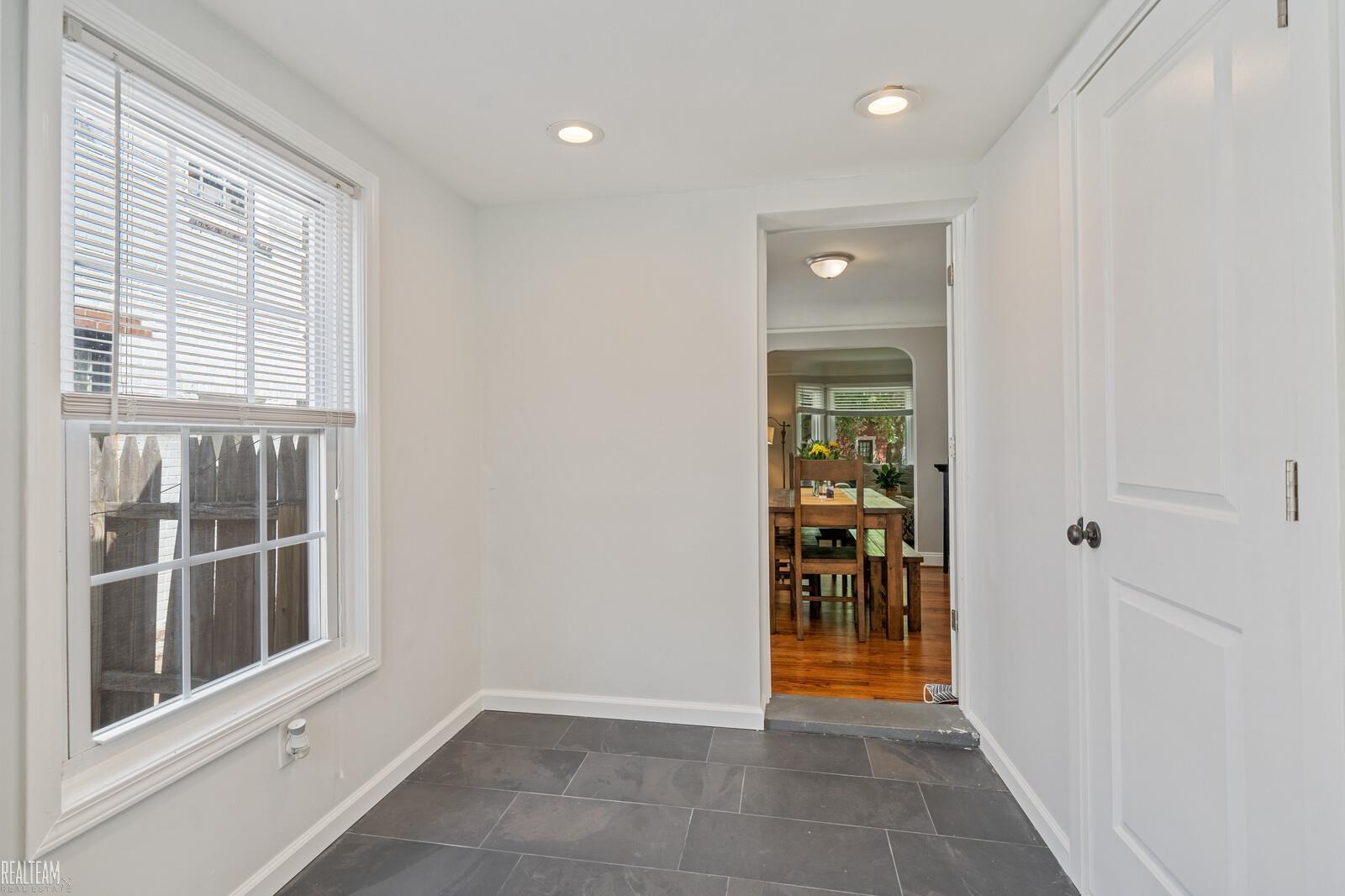 3941 Harvard Road Detroit, MI 48224 - Photo 17 of 31 50090171-16.JPG