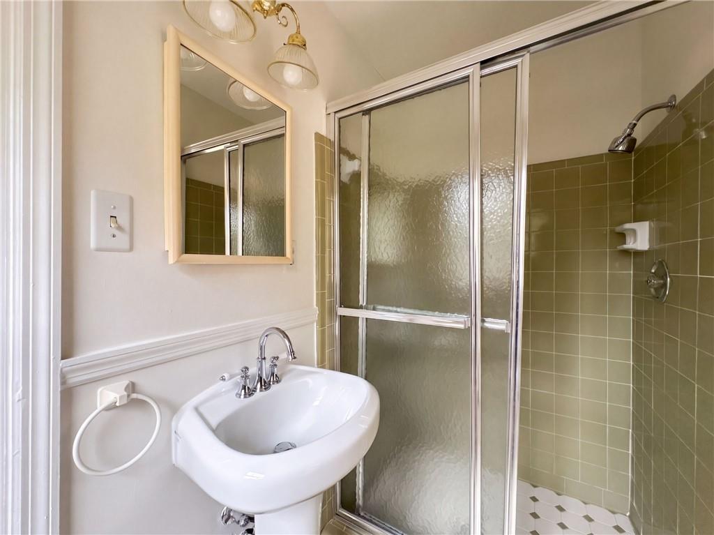 2186 Ingram Road Duluth, GA 30096 - Photo 17 of 25 Gallery Image 17