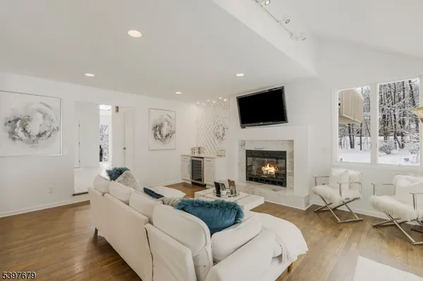 $899,900 | 14 Lookout Drive, Ledgewood, NJ 07852