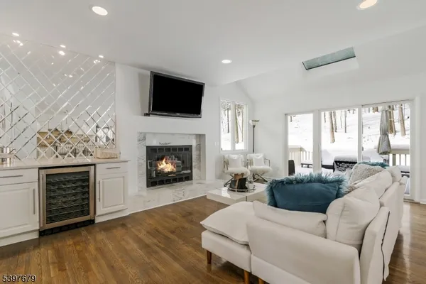 $899,900 | 14 Lookout Drive, Ledgewood, NJ 07852