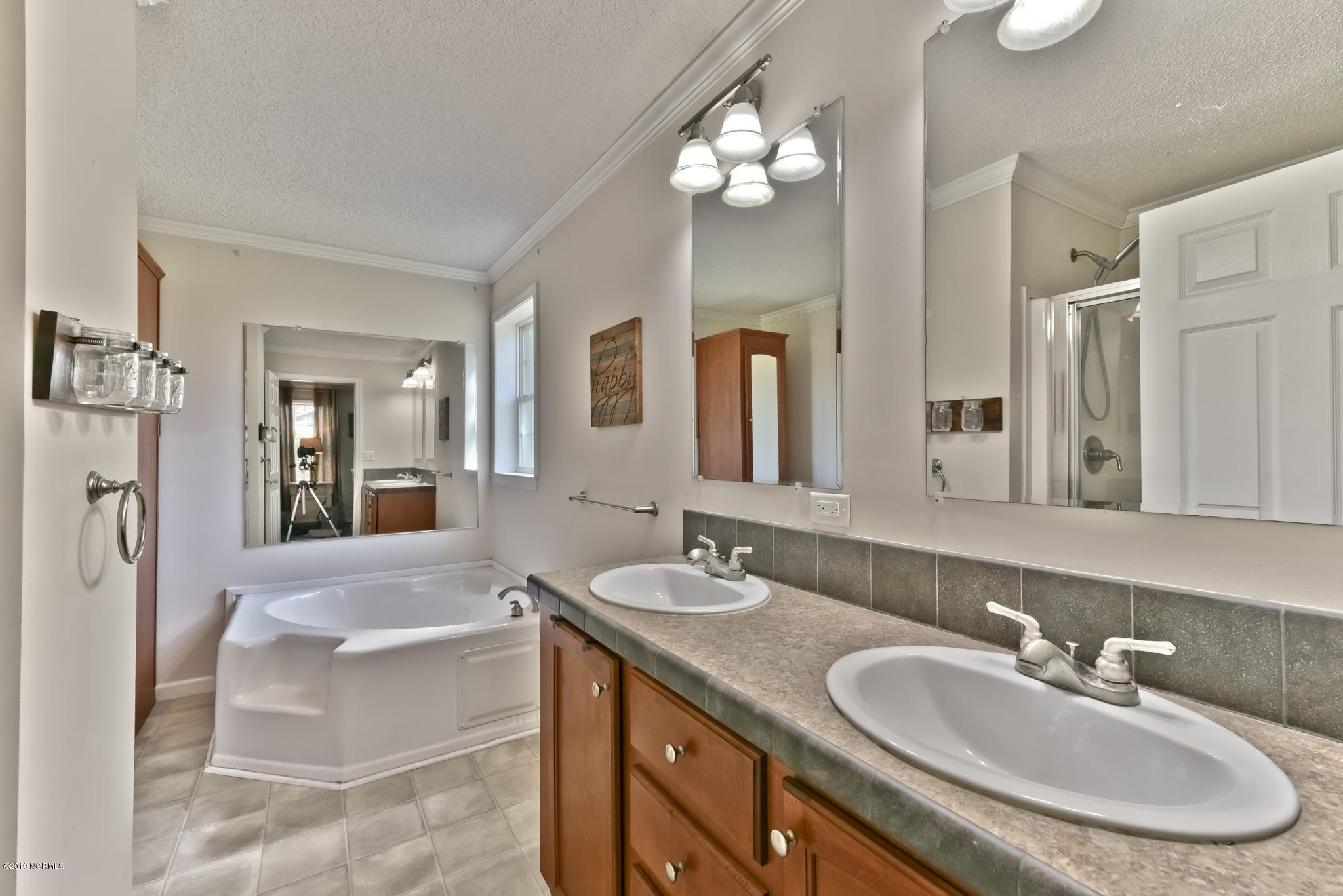 161 Benton Road Southeast Bolivia, NC 28422 - Photo 32 of 45 Master Bath