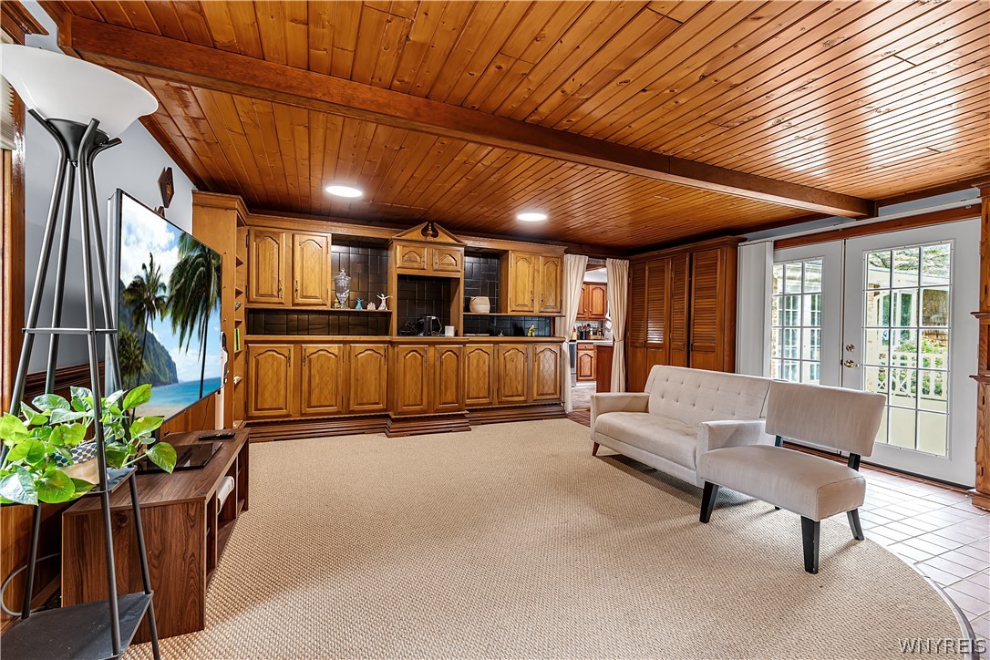 8165 Miles Road Clarence, NY 14051 - Photo 32 of 50 Family Room