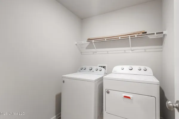 $299,000 | 211 Hawthorne Drive, Long Beach, MS 39560