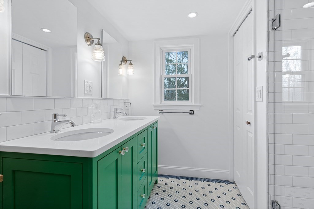 30 Standish Road Wellesley, MA 02481 - Photo 16 of 25