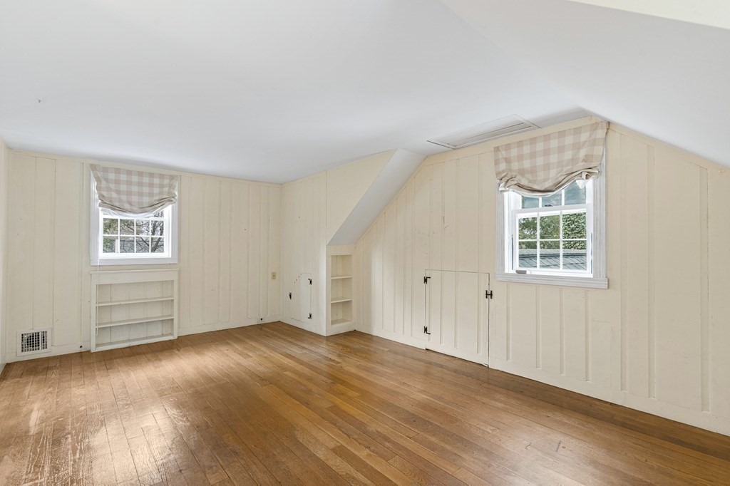 30 Standish Road Wellesley, MA 02481 - Photo 18 of 25