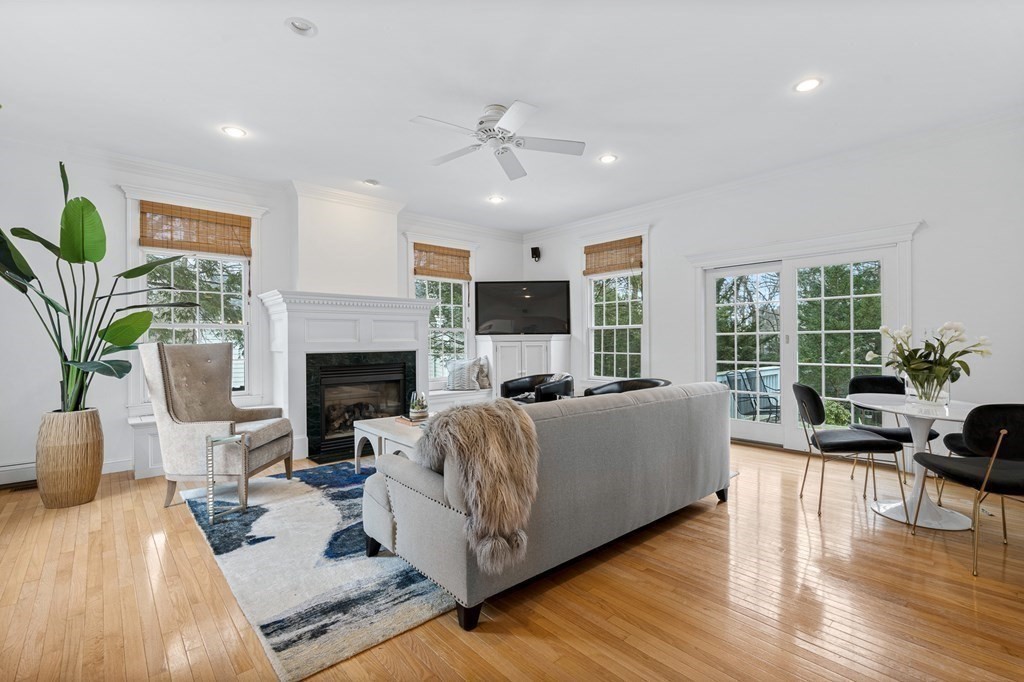 30 Standish Road Wellesley, MA 02481 - Photo 3 of 25