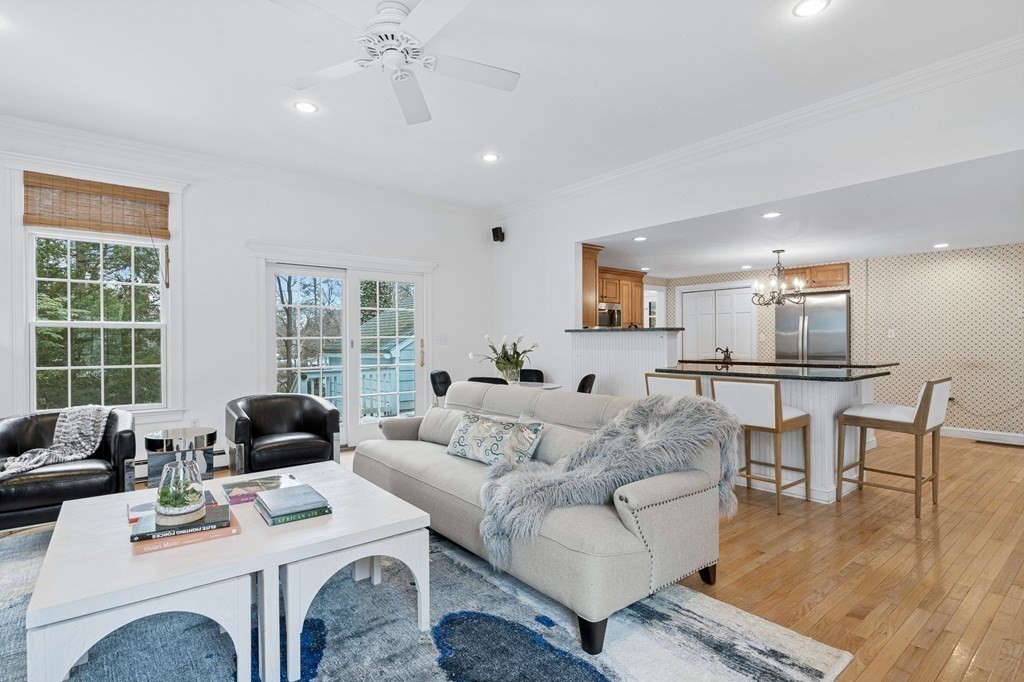 30 Standish Road Wellesley, MA 02481 - Photo 4 of 25