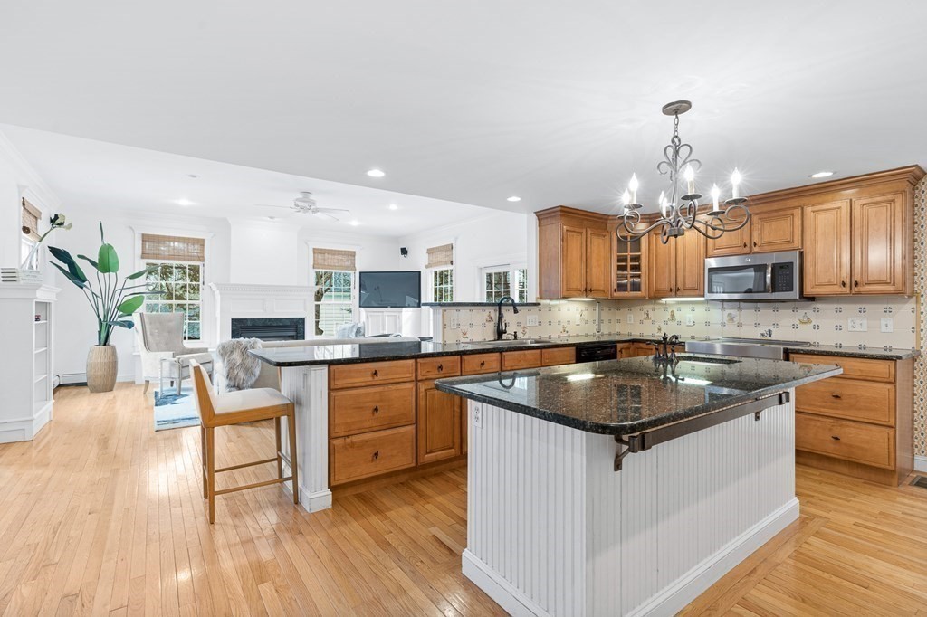 30 Standish Road Wellesley, MA 02481 - Photo 7 of 25