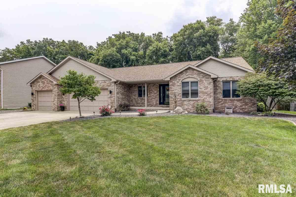 2320 Chesapeake Landing Springfield, IL 62712 - Photo 1 of 36 Gallery Image 1