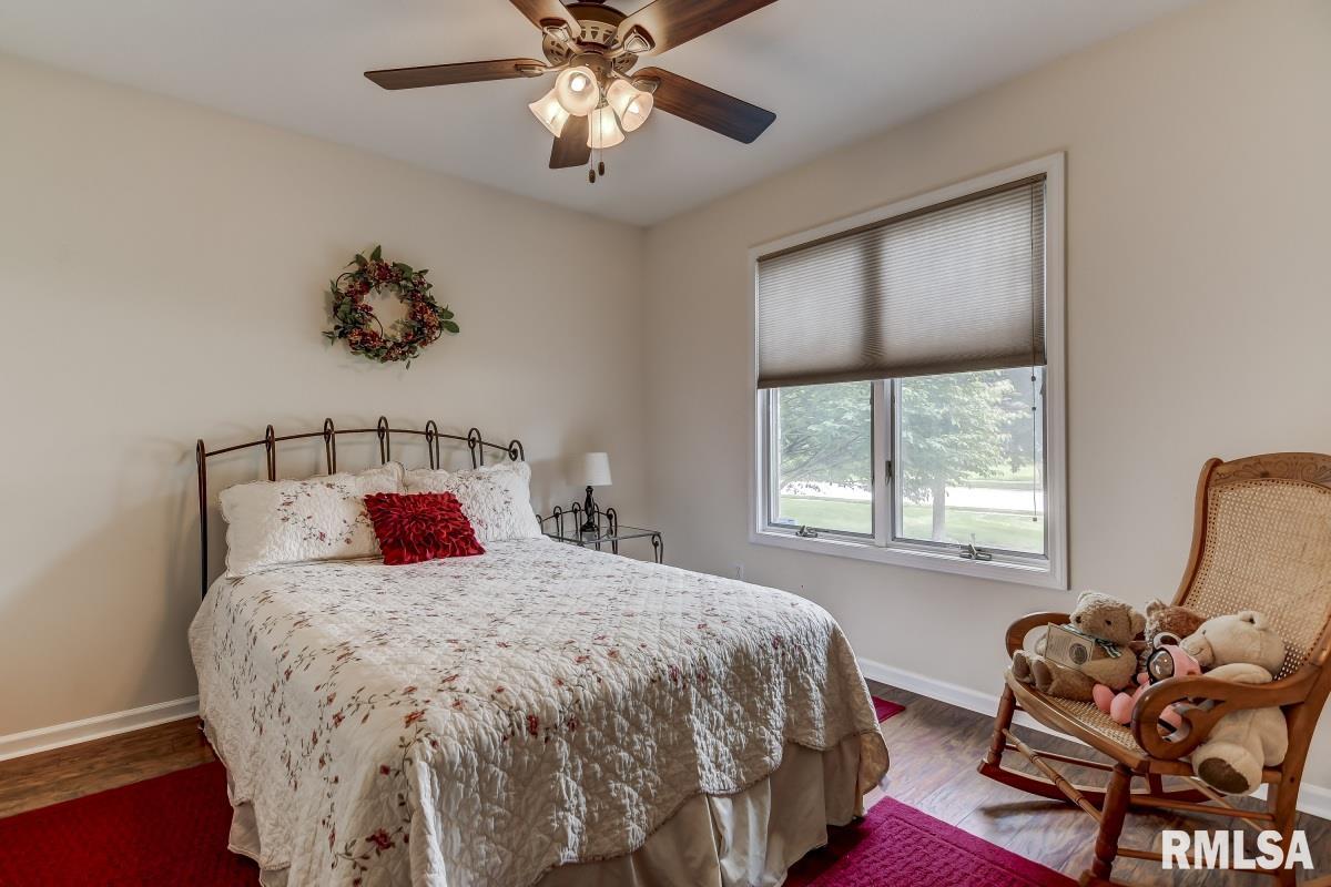 2320 Chesapeake Landing Springfield, IL 62712 - Photo 18 of 36 Gallery Image 18