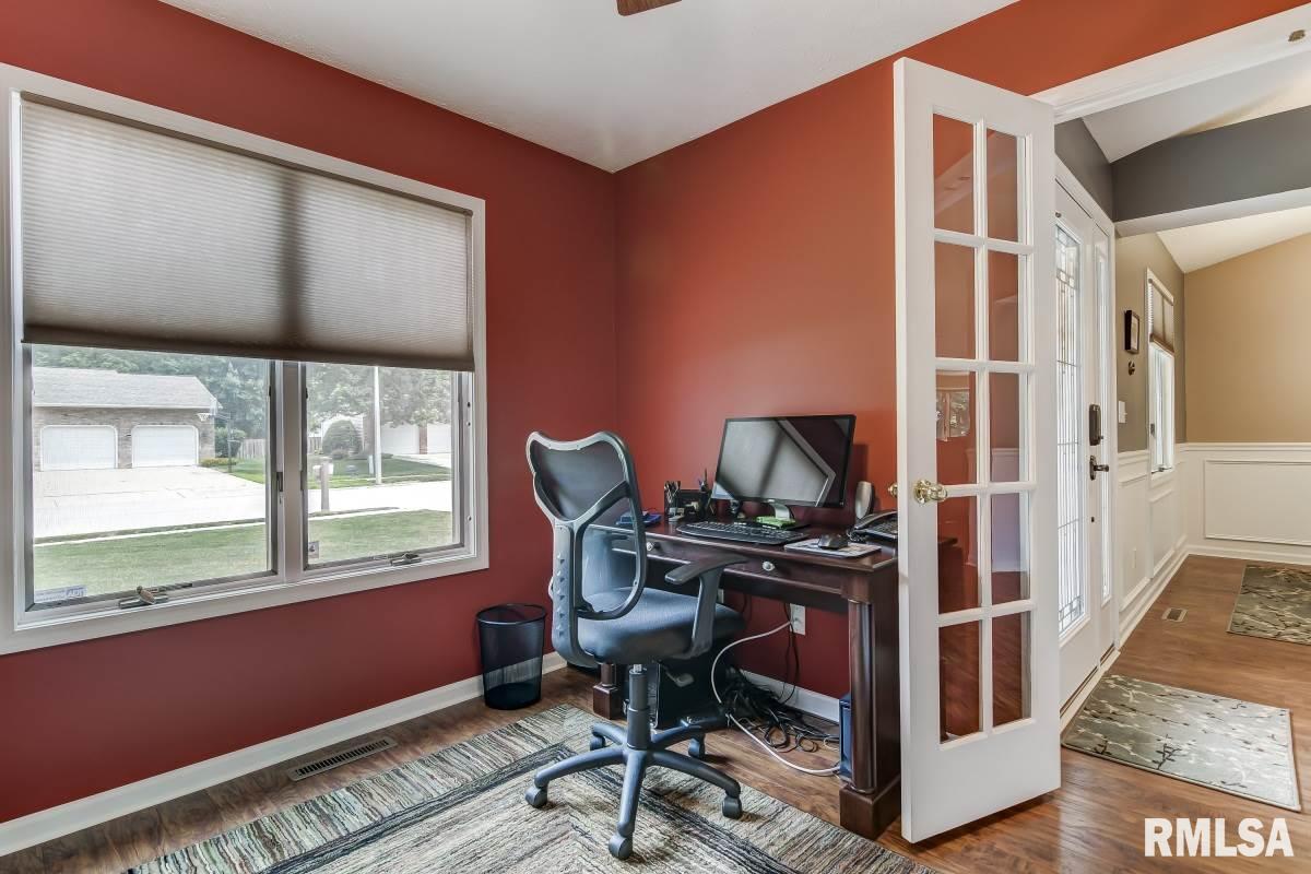 2320 Chesapeake Landing Springfield, IL 62712 - Photo 25 of 36 Gallery Image 25