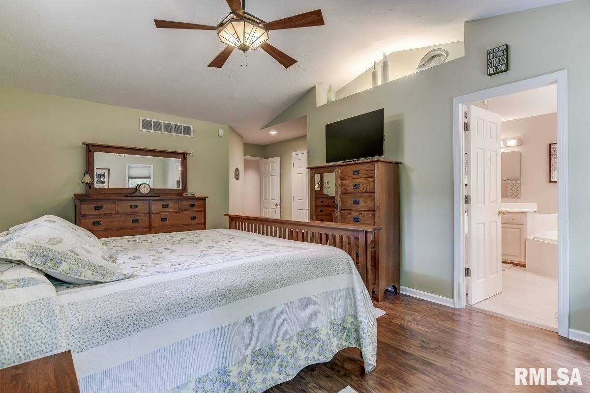 2320 Chesapeake Landing Springfield, IL 62712 - Photo 28 of 36 Gallery Image 28