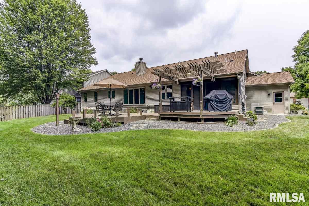 2320 Chesapeake Landing Springfield, IL 62712 - Photo 3 of 36 Gallery Image 3