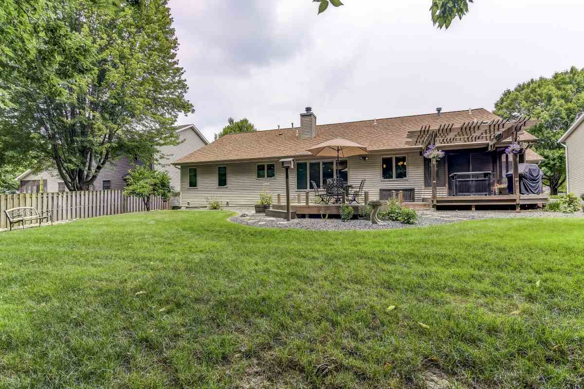 2320 Chesapeake Landing Springfield, IL 62712 - Photo 4 of 36 Gallery Image 4