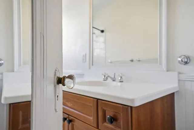 $2,100 | 2814 Peachtree Road Northwest, Unit 4, Atlanta, GA 30305