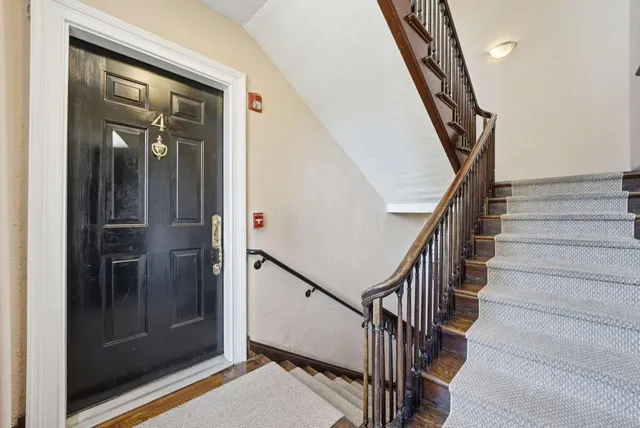 $2,100 | 2814 Peachtree Road Northwest, Unit 4, Atlanta, GA 30305