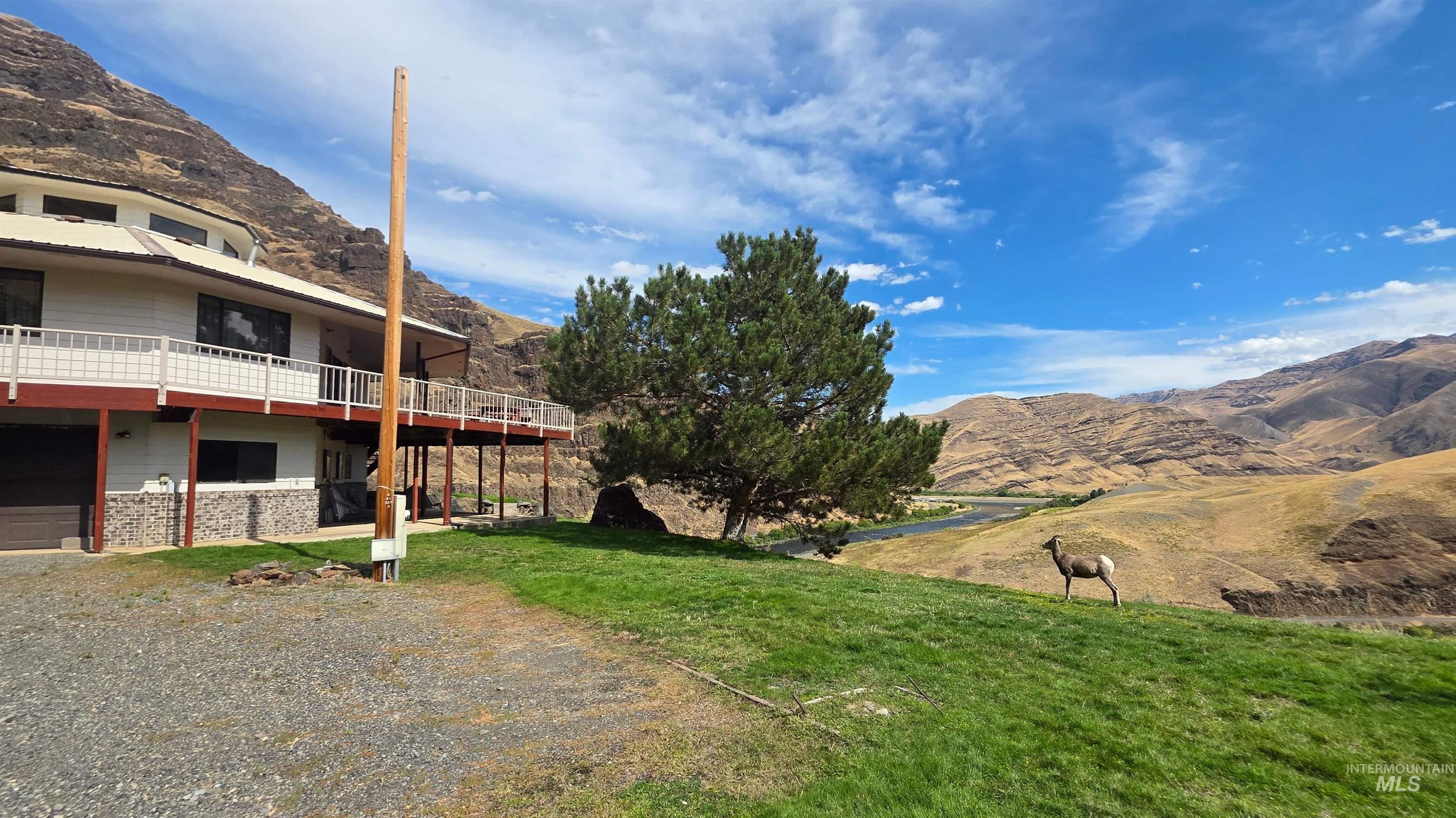 37896 Snake River Road Asotin, WA 99402 - Photo 1 of 43 Gallery Image 1
