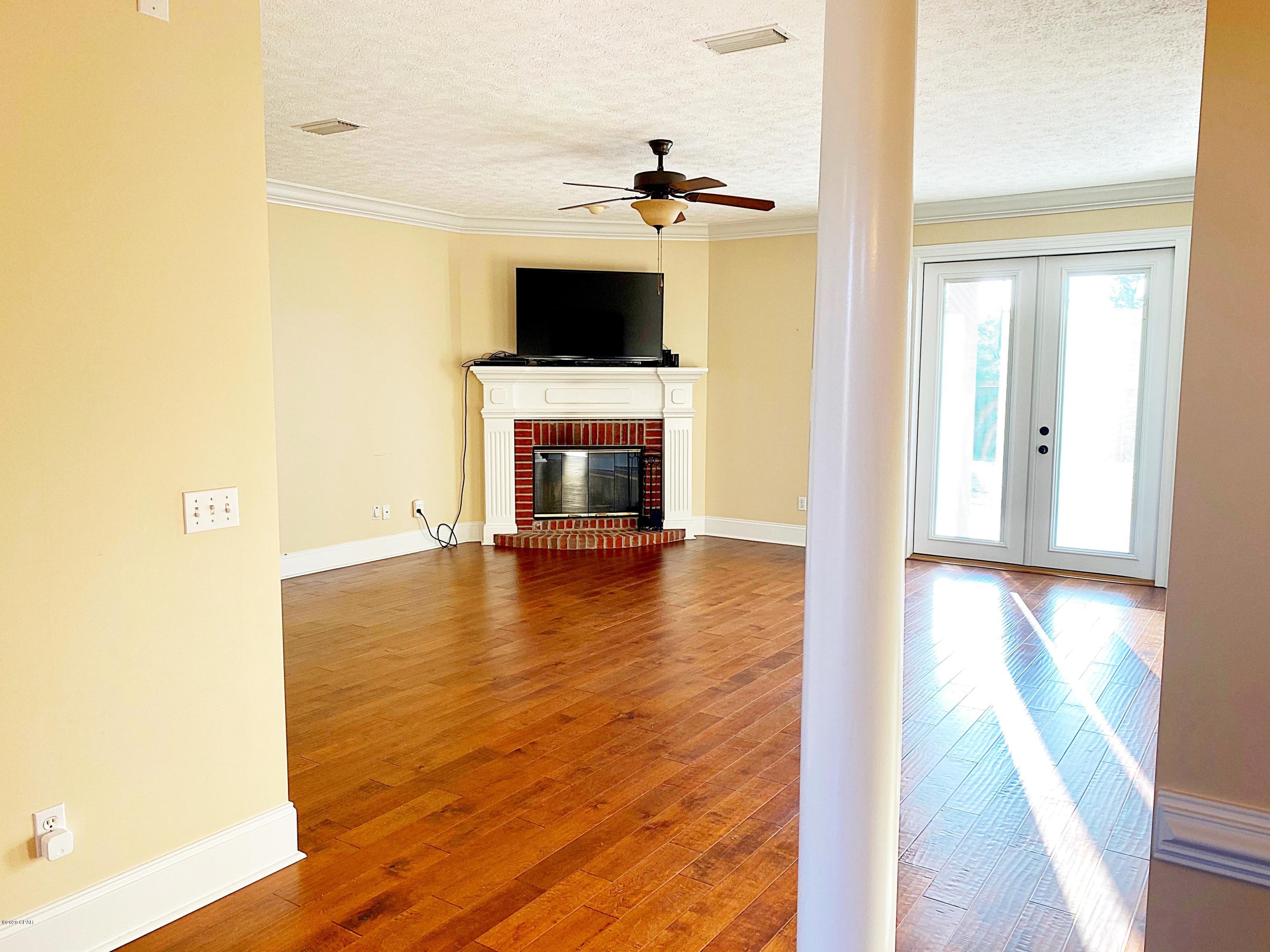 1514 Thurso Road Lynn Haven, FL 32444 - Photo 12 of 39 Gallery Image 12
