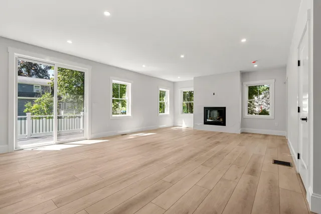 $1,159,900 | 8 Senter Street, Salem, NH 03079