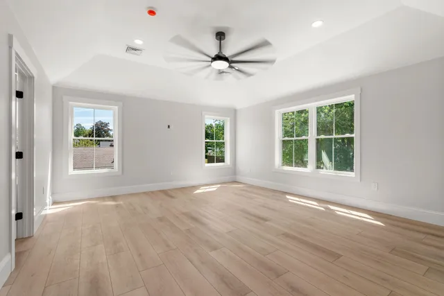 $1,159,900 | 8 Senter Street, Salem, NH 03079