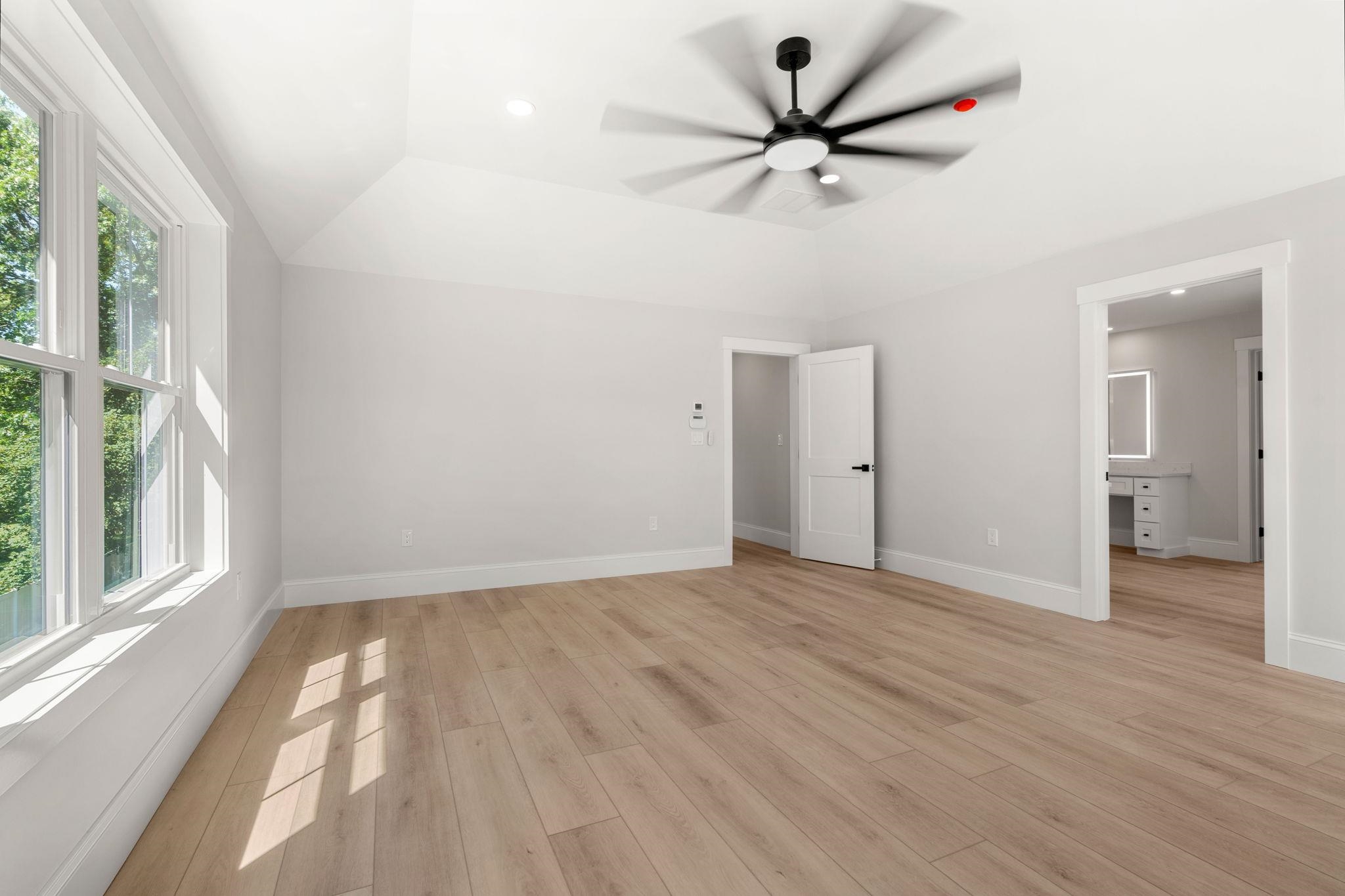 8 Senter Street Salem, NH 03079 - Photo 28 of 43