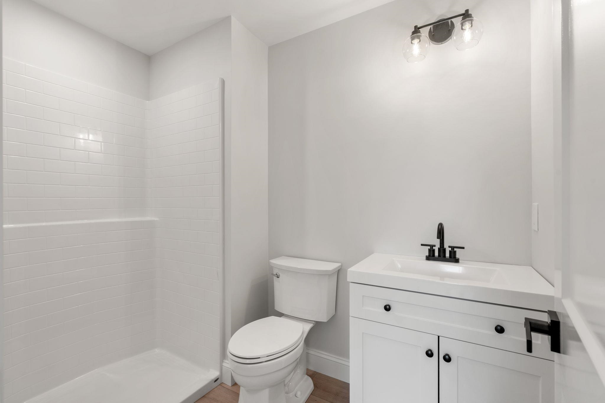 8 Senter Street Salem, NH 03079 - Photo 36 of 43