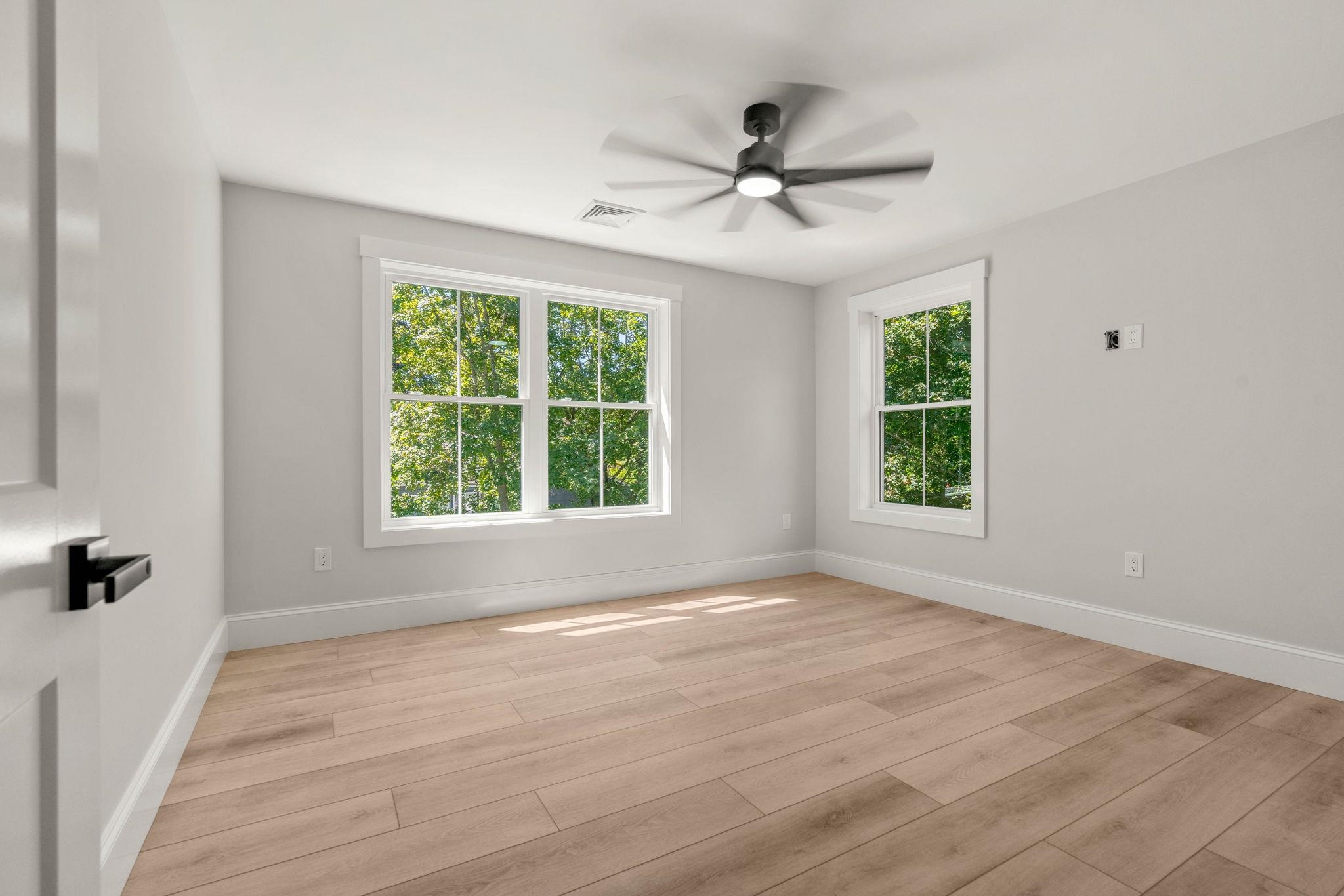 8 Senter Street Salem, NH 03079 - Photo 39 of 43