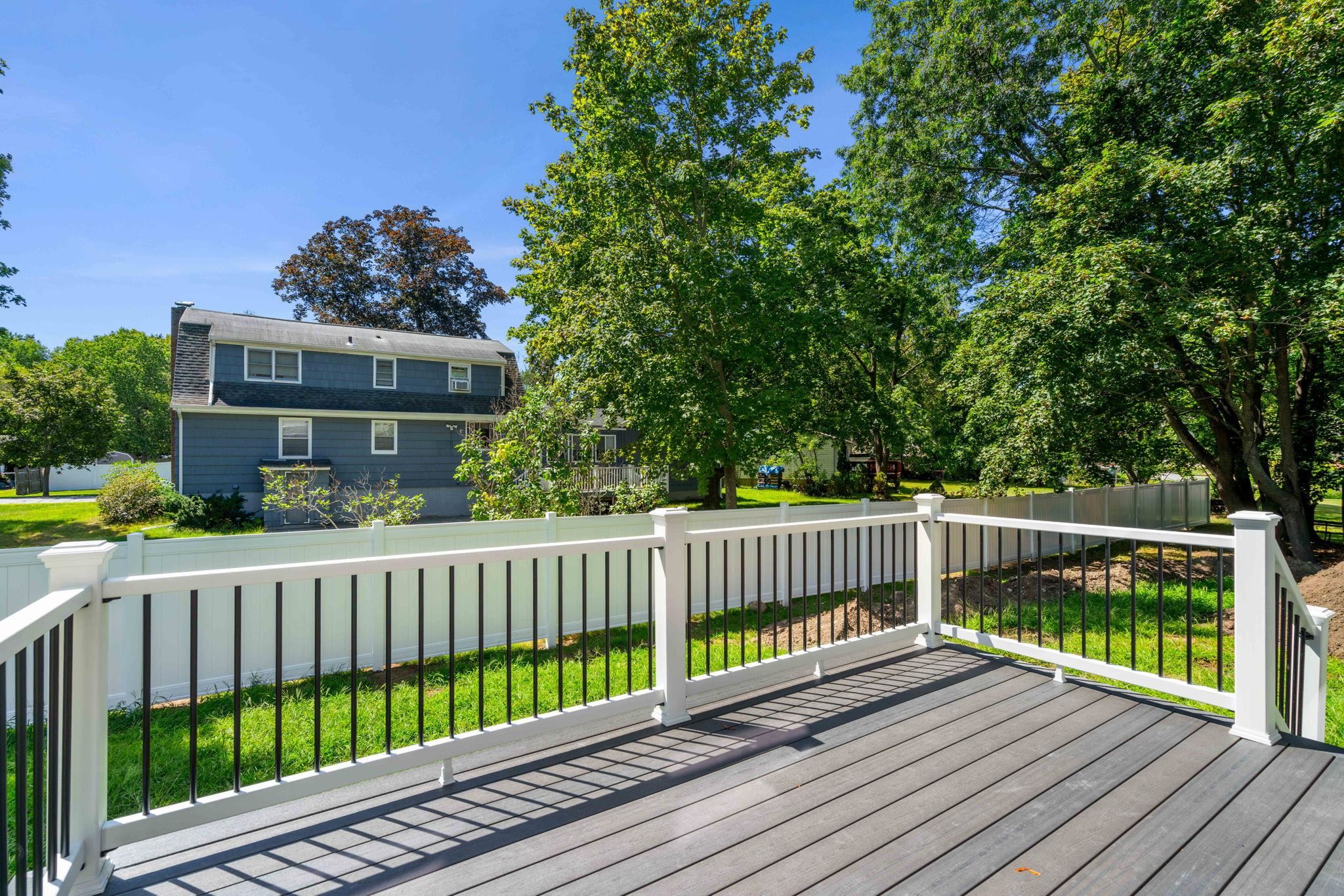 8 Senter Street Salem, NH 03079 - Photo 5 of 43