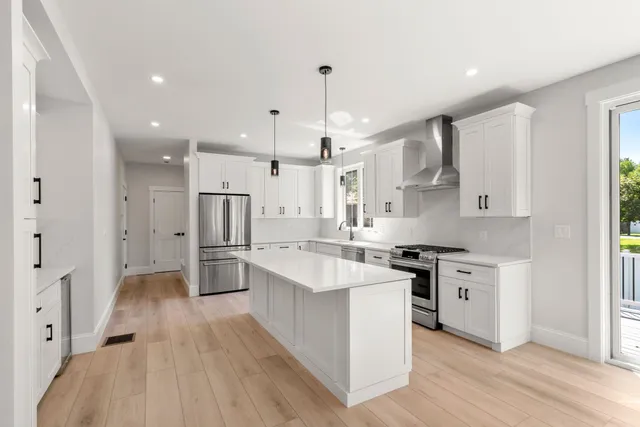 $1,159,900 | 8 Senter Street, Salem, NH 03079