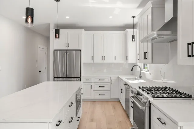 $1,159,900 | 8 Senter Street, Salem, NH 03079