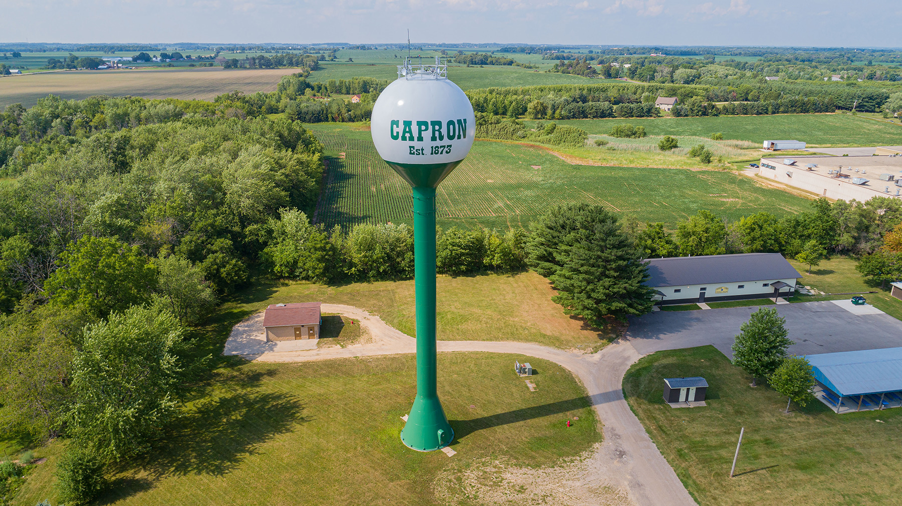 190 Sundance Trail Capron, IL 61012 - Photo 1 of 4 a view of a swimming pool with a yard