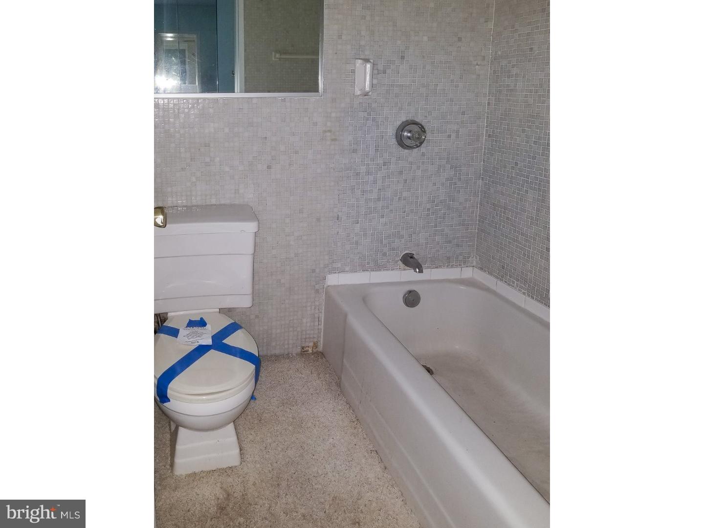 3900 West Ford Road, Unit 17D Philadelphia, PA 19131 - Photo 11 of 21 Bathroom