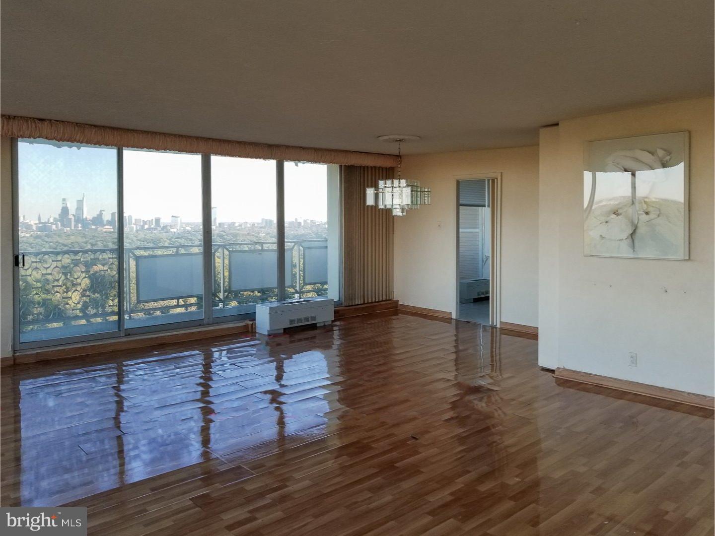 3900 West Ford Road, Unit 17D Philadelphia, PA 19131 - Photo 6 of 21 Living Room