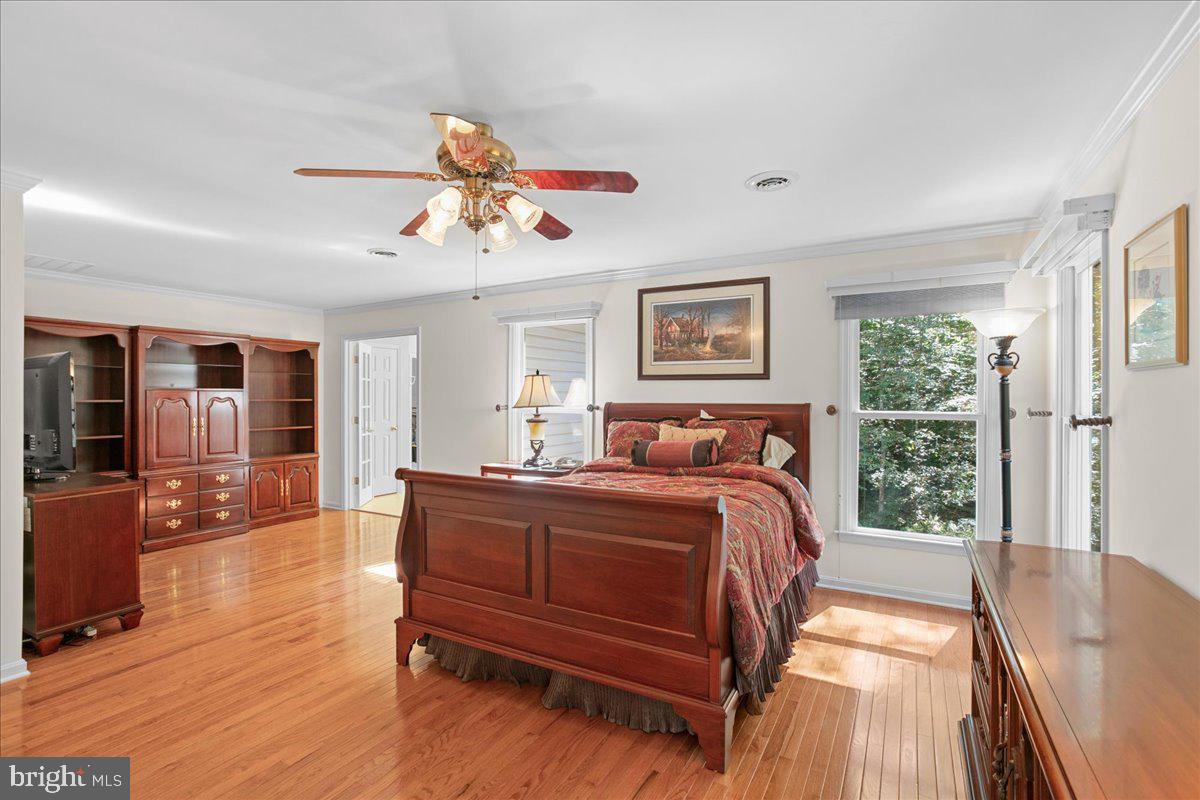 5 Beaver Ridge Road Stafford, VA 22556 - Photo 4 of 73 Primary Bedroom with Sitting Area