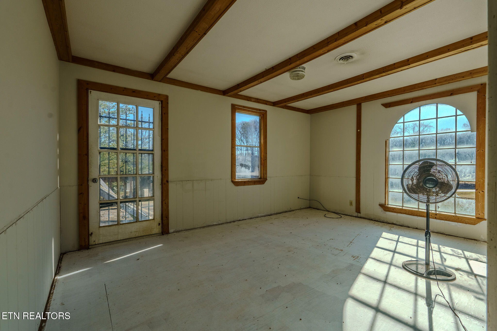 960 Chestnut Grove Road Dandridge, TN 37725 - Photo 14 of 18 18-web-or-mls-_DSC0691-HDR