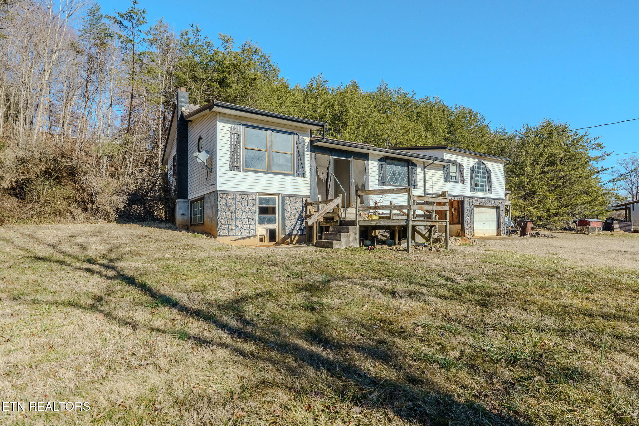 960 Chestnut Grove Road Dandridge, TN 37725 - Photo 2 of 18 3-web-or-mls-_DSC0536-HDR