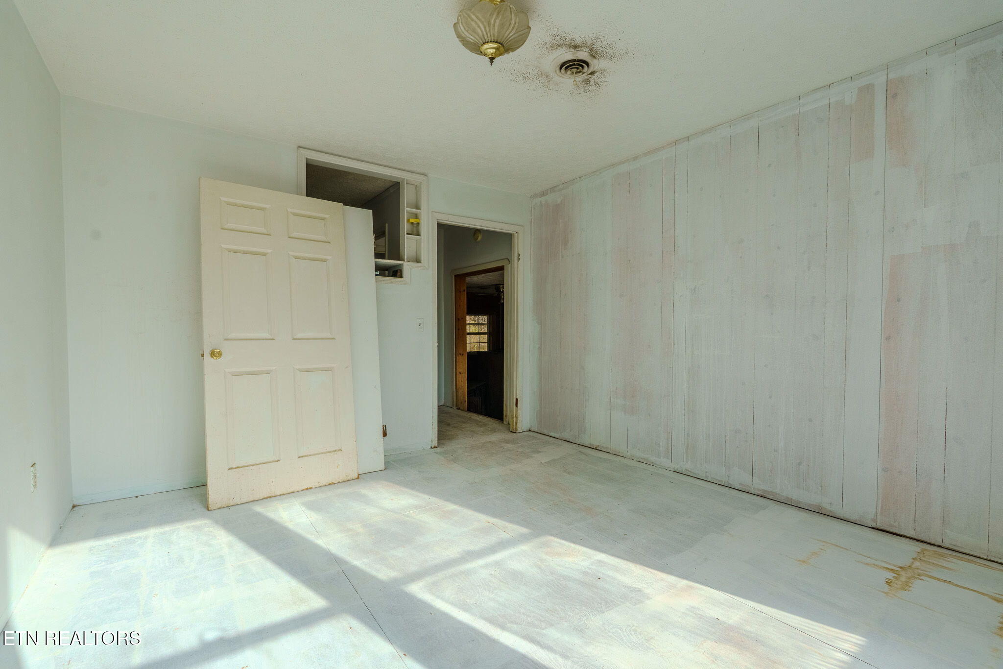 960 Chestnut Grove Road Dandridge, TN 37725 - Photo 7 of 18 9-web-or-mls-_DSC0596-HDR