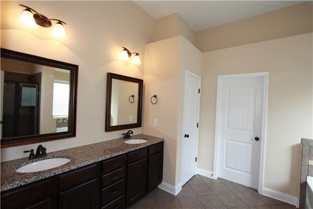 1530 Raven Road Clarksville, TN 37042 - Photo 12 of 15 Gallery Image 12