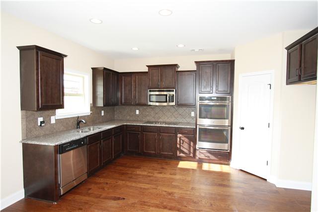 1530 Raven Road Clarksville, TN 37042 - Photo 6 of 15 Gallery Image 6