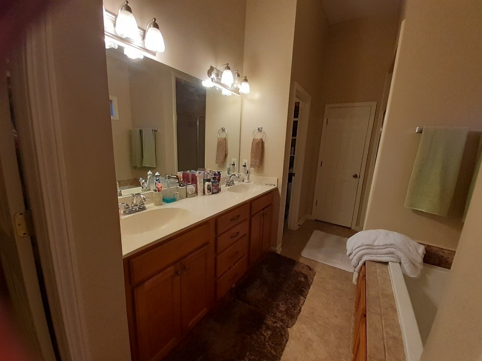 9094 Raspberry Lane Cordova, TN 38016 - Photo 9 of 19
