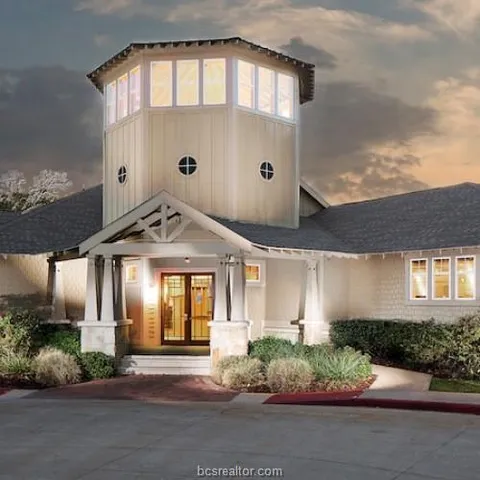 $179,900 | 1725 Harvey Mitchell Parkway South, Unit 2233, College Station, TX 77840