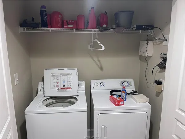 $179,900 | 1725 Harvey Mitchell Parkway South, Unit 2233, College Station, TX 77840