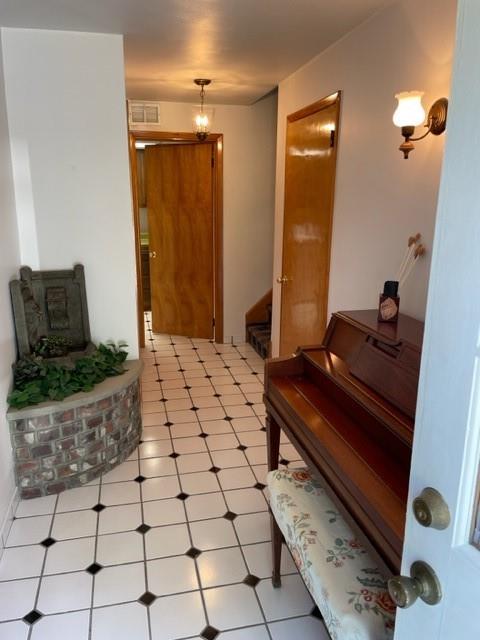 253 Clever Road McKees Rocks, PA 15136 - Photo 5 of 22 Gallery Image 5